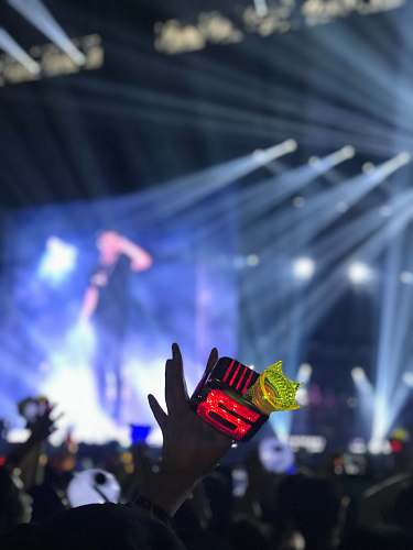 chiba red and black light stick japan